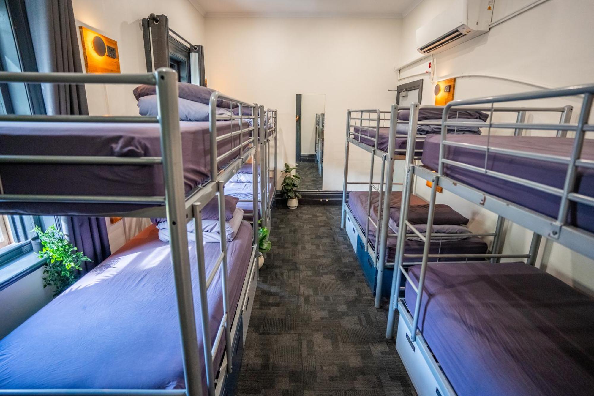 Mad Monkey Kings Cross (Adults Only) Hostel Sydney Bagian luar foto