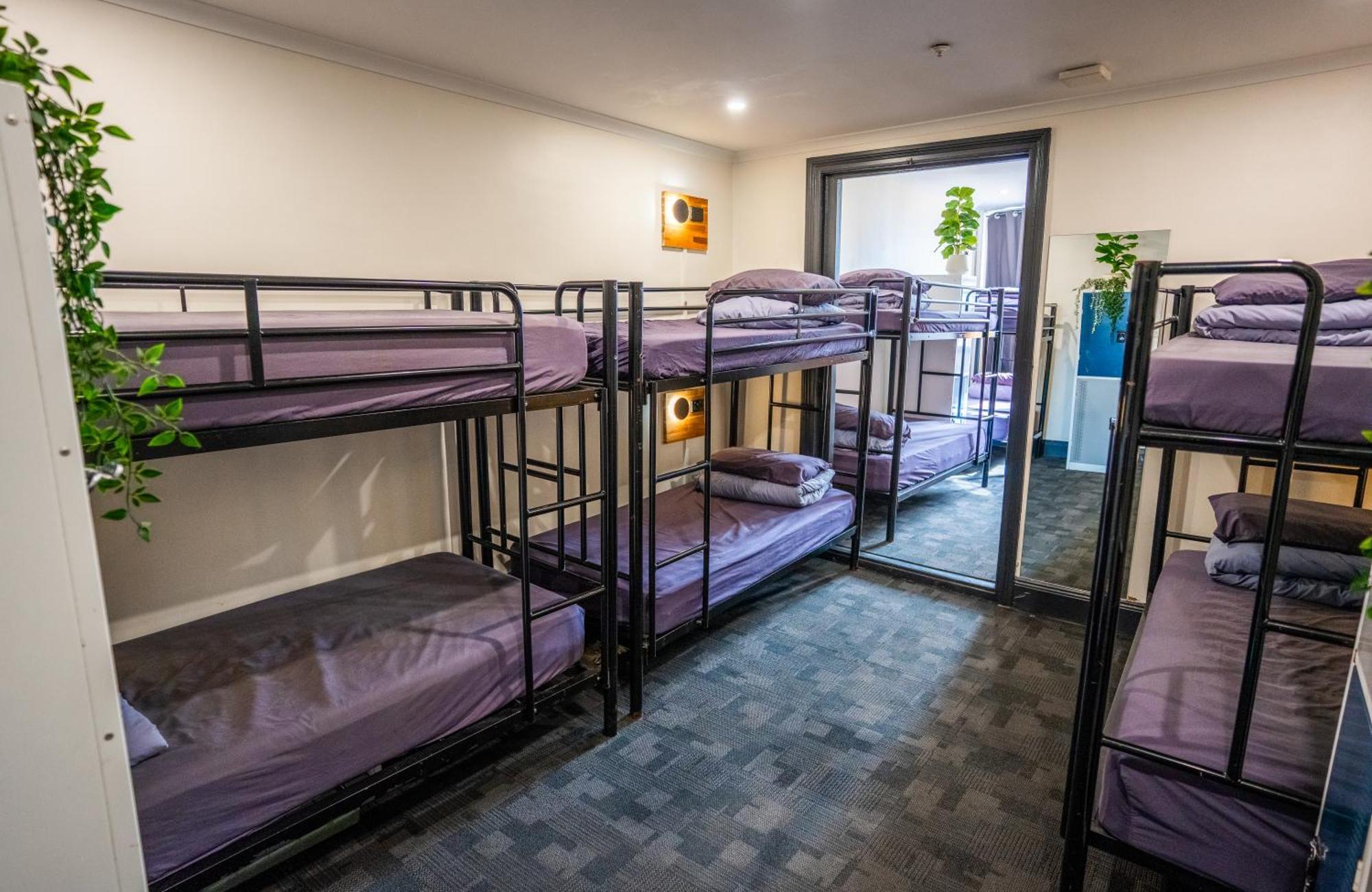 Mad Monkey Kings Cross (Adults Only) Hostel Sydney Bagian luar foto