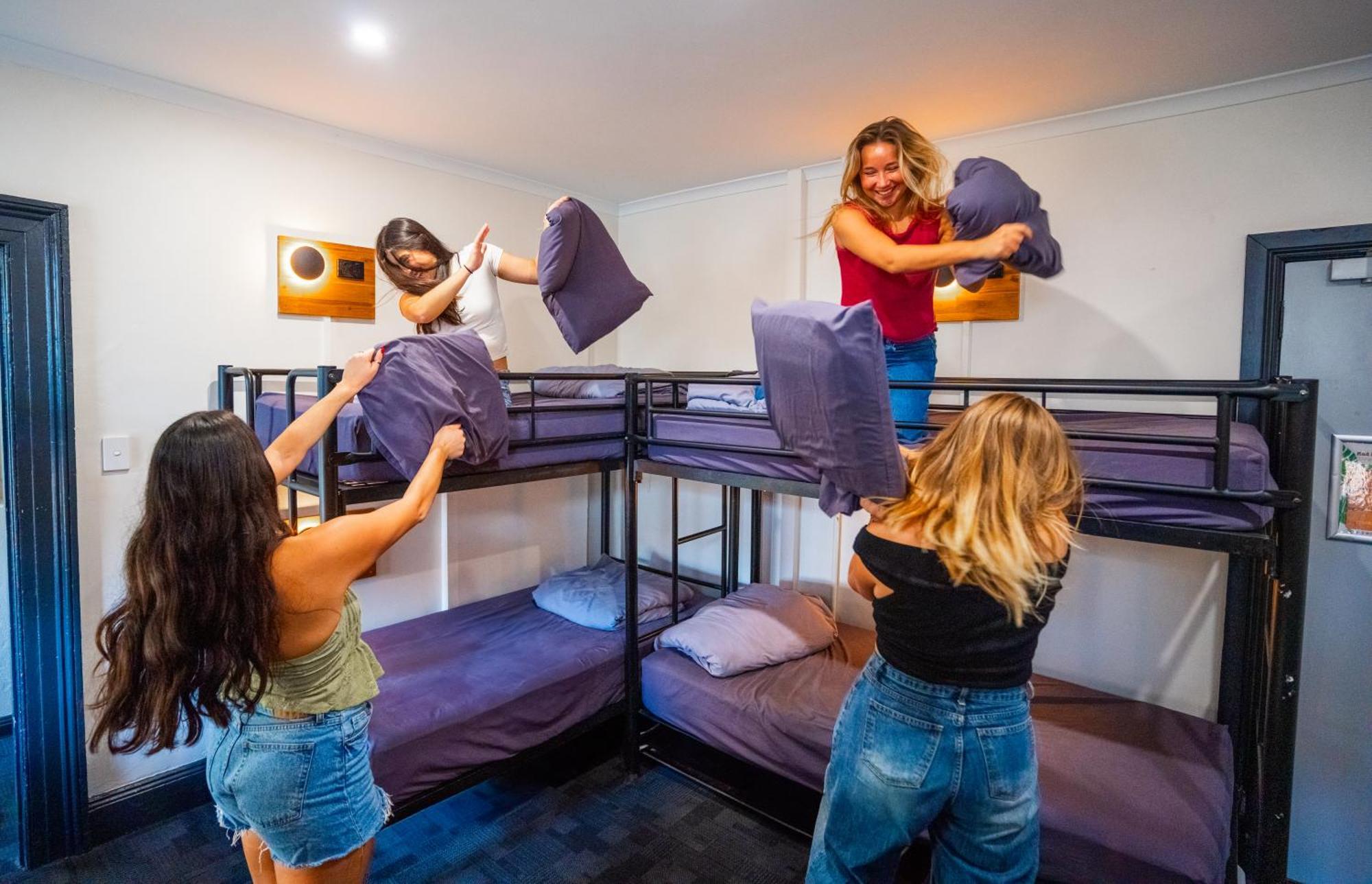 Mad Monkey Kings Cross (Adults Only) Hostel Sydney Bagian luar foto