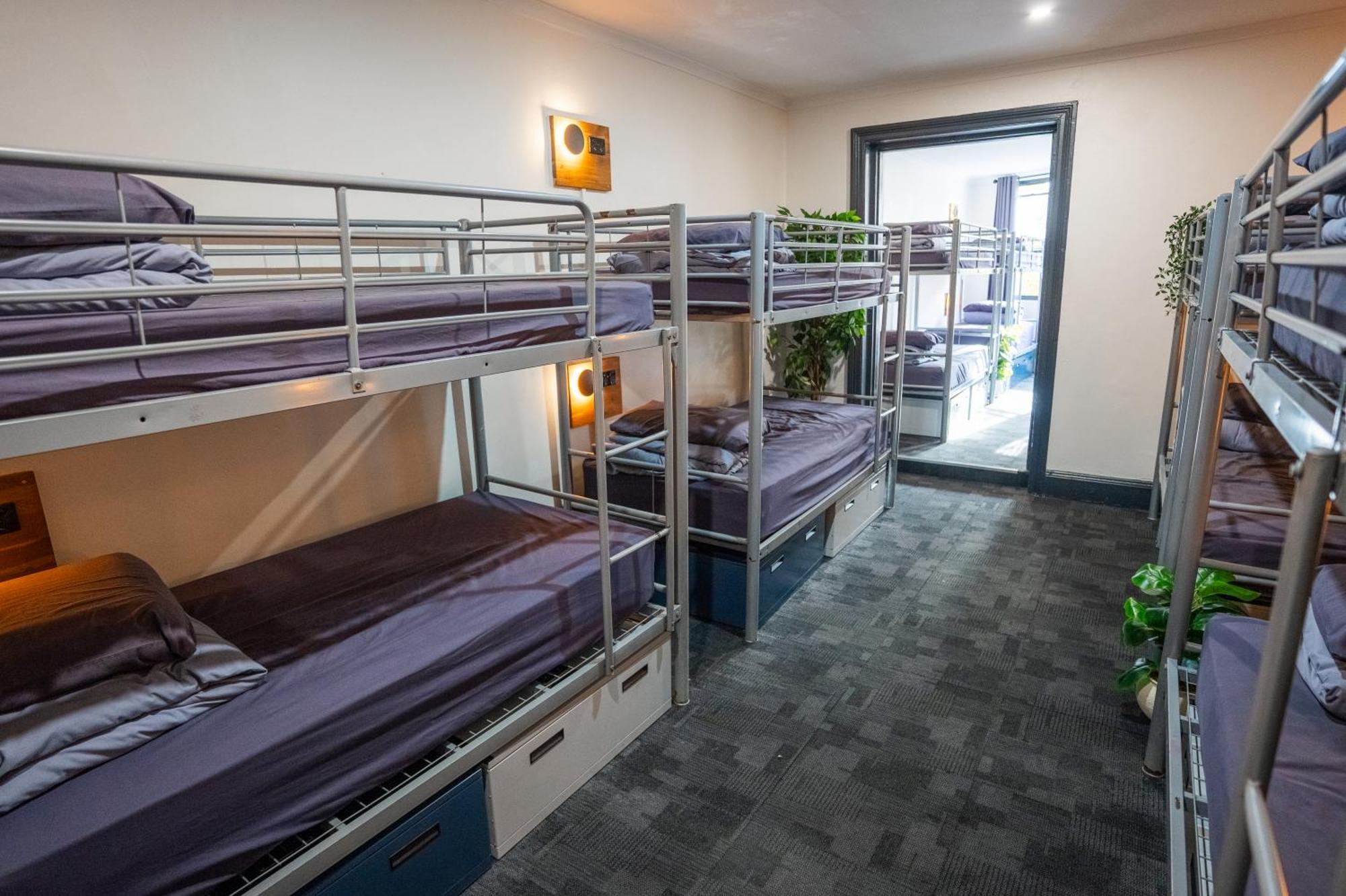 Mad Monkey Kings Cross (Adults Only) Hostel Sydney Bagian luar foto